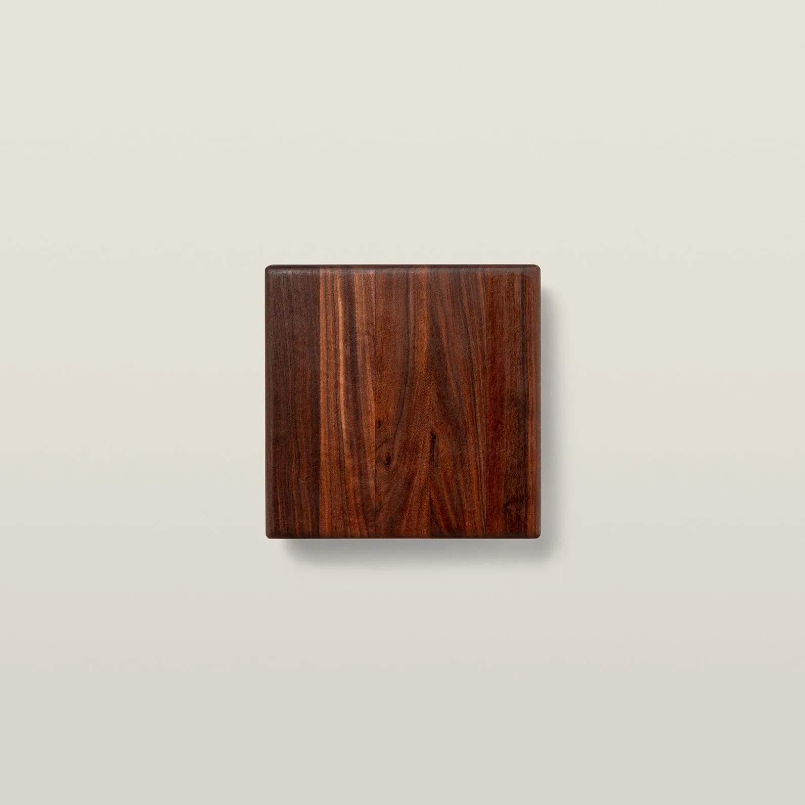 Walnut Square Cutting Board With Stainless Feet 1-1/2" Thick (B Series)